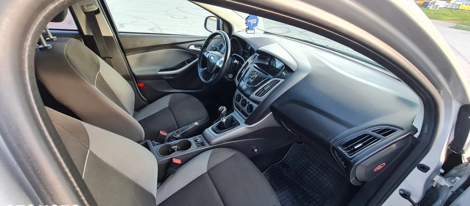 Ford Focus cena 25700 przebieg: 168500, rok produkcji 2013 z Góra małe 137